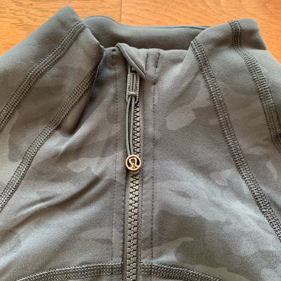 🍋Lululemon Define Jacket-Incognito Camo Multi-6/10🍋 - Picture 7 of 16